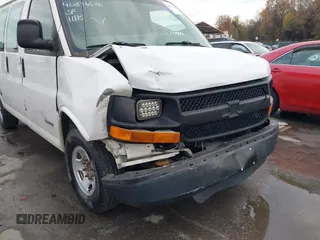 2003 Chevrolet Express Cargo with VIN 1GCGG25U431160656, listed as a IAAI auction lot 40876526 with 438,231 mi miles and . Bid and sale history available at DreamBid. Image 17.