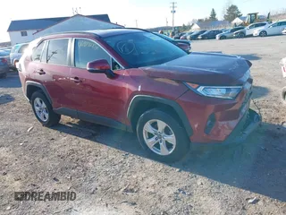 2021 Toyota RAV4 XLE with VIN 2T3P1RFV4MW165585, listed as a IAAI auction lot 41859556 with 65,824 mi miles. Bid and sale history available at carsss.com. Image 1.