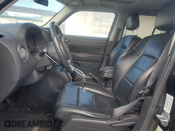 2011 Jeep Patriot Latitude X with VIN 1J4NF4GB8BD126731, listed as a Copart auction lot 41739225 with 84,663 mi miles and Salvage Title. Bid and sale history available at DreamBid. Image 7.