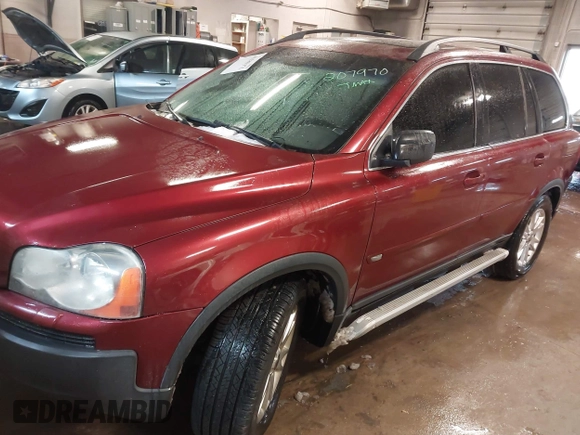 2005 Volvo XC90 with VIN YV1CZ852651207970, listed as a IAAI auction lot 41280471 with 1 mi miles. Bid and sale history available at carsss.com. Image 2.