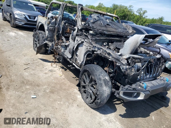 2022 Jeep Wrangler Unlimited Sahara with VIN 1C4JJXP65NW280930, listed as a Copart auction lot 61955025 with Not provided miles and Non repairable. Bid and sale history available at DreamBid. Image 4.