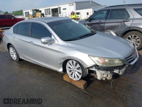 2013 Honda Accord Sdn EX-L with VIN 1HGCR2F85DA146312, listed as a IAAI auction lot 42077487 with 190,344 mi miles. Bid and sale history available at carsss.com. Image 1.