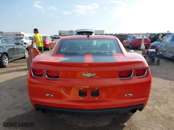 2011 Chevrolet Camaro 2LT with VIN 2G1FC1ED7B9151681, listed as a IAAI auction lot 41529364 with NaN miles. Bid and sale history available at carsss.com. Image 16.