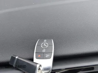 2023 Mercedes-Benz GLB 250 z VIN W1N4M4GB9PW297015, wystawiony jako IAAI lot #41870490 z przebiegiem 13 432 mil mil oraz . Historia ofert i sprzedaży dostępna na DreamBid. Obrazek 11.