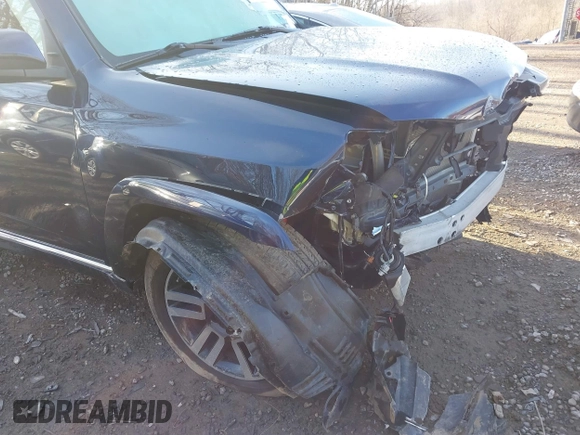 2018 Toyota 4Runner SR5 z VIN JTEBU5JR8J5596675, wystawiony jako IAAI lot #41877335 z przebiegiem Nie podano mil oraz . Historia ofert i sprzedaży dostępna na DreamBid. Obrazek 6.