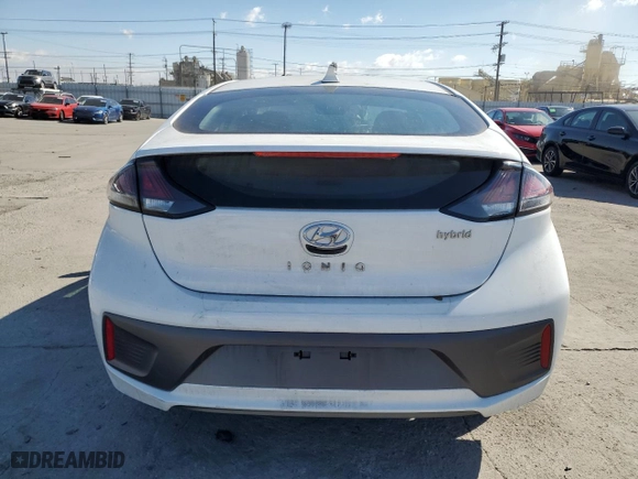 2022 Hyundai Ioniq Hybrid SEL with VIN KMHC85LCXNU269644, listed as a Copart auction lot 44028585 with 13,627 mi miles and Salvage Title. Bid and sale history available at carsss.com. Image 6.