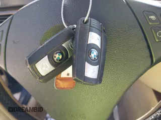 2011 BMW 3 Series 328i с VIN WBAPH7G5XBNN02082, выставлен на аукционе IAAI как лот 41988349 с пробегом 142 190 миль миль и . История ставок и продаж доступна на DreamBid. Изображение 11.