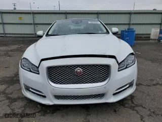2018 Jaguar XJ with VIN SAJWJ2GD1J8W13874, listed as a Copart auction lot 46058483 with 46,898 mi miles. Bid and sale history available at carsss.com. Image 5.