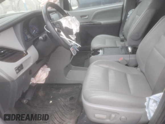 2018 Toyota Sienna XLE Auto Access Seat with VIN 5TDYZ3DC1JS958089, listed as a Copart auction lot 44910525 with 125,431 mi miles and Salvage Title. Bid and sale history available at carsss.com. Image 7.