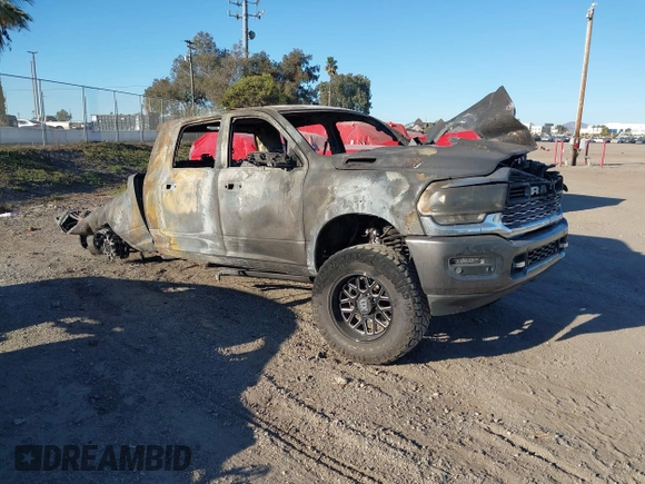 2019 Ram 2500 Limited z VIN 3C6UR5TL4KG520475, wystawiony jako IAAI lot #41272158 z przebiegiem Nie podano mil oraz . Historia ofert i sprzedaży dostępna na DreamBid. Obrazek 1.