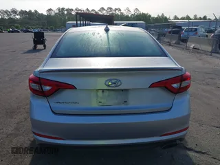 2017 Hyundai Sonata SE with VIN 5NPE24AF9HH502787, listed as a IAAI auction lot 42088941 with 123,511 mi miles. Bid and sale history available at carsss.com. Image 16.