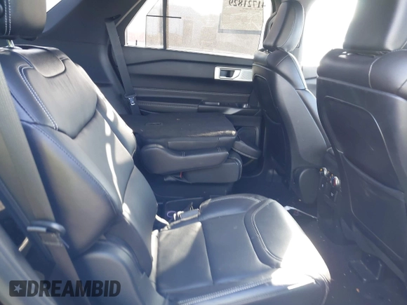 2020 Ford Explorer ST with VIN 1FM5K8GC5LGC95974, listed as a IAAI auction lot 41721829 with 64,870 mi miles. Bid and sale history available at carsss.com. Image 8.