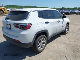 2024 Jeep Compass Sport с VIN 3C4NJDANXRT166403, выставлен на аукционе IAAI как лот 42248305 с пробегом 20 907 миль миль и . История ставок и продаж доступна на DreamBid. Изображение 4.