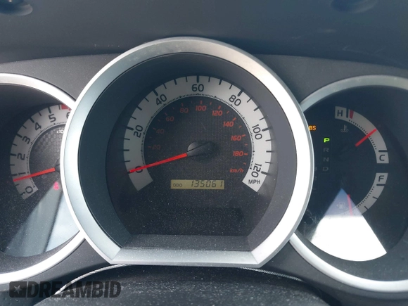 2015 Toyota Tacoma PreRunner z VIN 5TFJX4GN9FX039498, wystawiony jako IAAI lot #41487344 z przebiegiem 135 061 mil mil oraz . Historia ofert i sprzedaży dostępna na DreamBid. Obrazek 7.