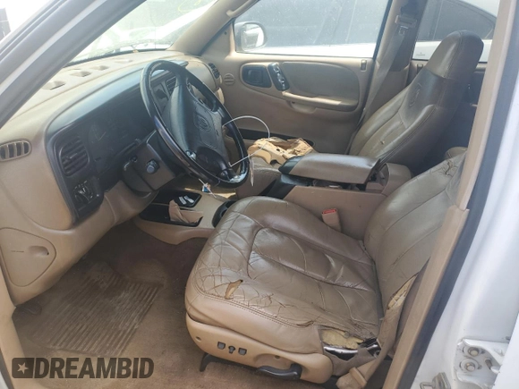 1999 Dodge Durango with VIN 1B4HR28Y0XF544369, listed as a Copart auction lot 52482525 with 232,180 mi miles and Salvage Title. Bid and sale history available at DreamBid. Image 7.