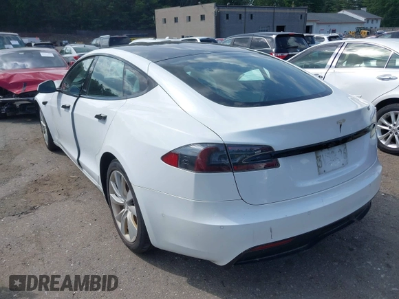 2021 Tesla Model S Long Range with VIN 5YJSA1E57MF428512, listed as a IAAI auction lot 42511020 with 29,611 mi miles and . Bid and sale history available at DreamBid. Image 3.