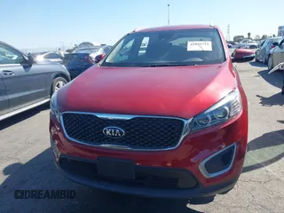 2017 Kia Sorento LX z VIN 5XYPG4A39HG278976, wystawiony jako IAAI lot #41830344 z przebiegiem 35 967 mil mil oraz . Historia ofert i sprzedaży dostępna na DreamBid. Obrazek 11.