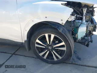 2019 Nissan Kicks S with VIN 3N1CP5CU3KL525065, listed as a IAAI auction lot 41232000 with 46,778 mi miles and . Bid and sale history available at carsss.com. Image 18.