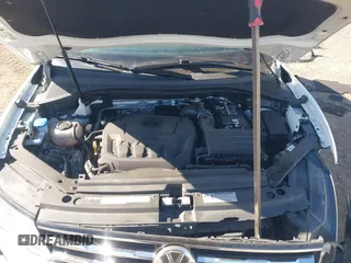 2020 Volkswagen Tiguan SE with VIN 3VV2B7AXXLM053170, listed as a IAAI auction lot 42203372 with 112,794 mi miles and . Bid and sale history available at DreamBid. Image 10.