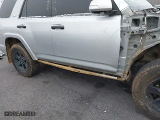 2011 Toyota 4Runner Trail with VIN JTEBU5JR4B5067564, listed as a IAAI auction lot 41382226 with 216,056 mi miles. Bid and sale history available at carsss.com. Image 19.
