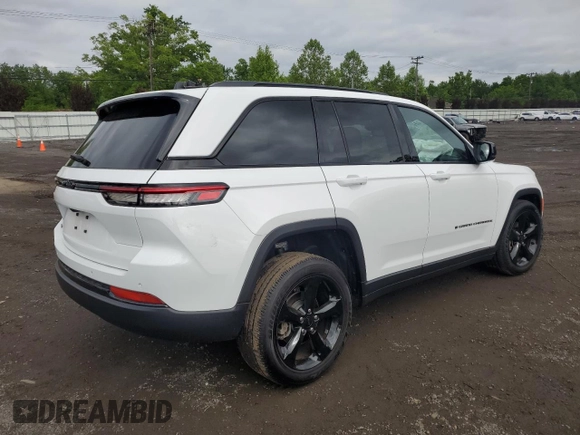 2024 Jeep Grand Cherokee Altitude X with VIN 1C4RJHAG4RC247791, listed as a Copart auction lot 58950805 with 10,467 mi miles and Salvage title. Bid and sale history available at DreamBid. Image 3.