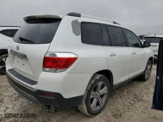 2011 Toyota Highlander Limited with VIN 5TDYK3EHXBS047727, listed as a Copart auction lot 45052425 with 208,059 mi miles and Clean Title. Bid and sale history available at carsss.com. Image 3.