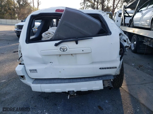 2005 Toyota 4Runner SR5 with VIN JTEBU14R258031248, listed as a Copart auction lot 84204404 with 0 mi miles and Salvage Title. Bid and sale history available at carsss.com. Image 6.
