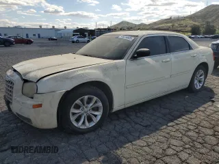 2006 Chrysler 300 with VIN 2C3KA43R06H281457, listed as a Copart auction lot 45376925 with 194,917 mi miles and Clean Title. Bid and sale history available at carsss.com. Image 1.