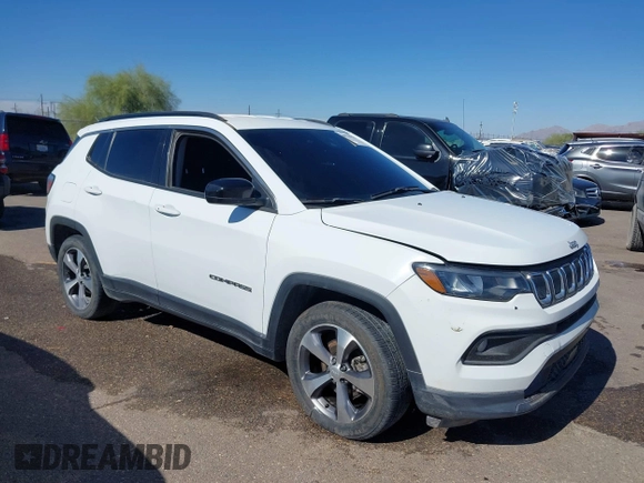 2022 Jeep Compass Latitude with VIN 3C4NJCBB3NT202358, listed as a IAAI auction lot 40755276 with 24,073 mi miles and . Bid and sale history available at carsss.com. Image 6.
