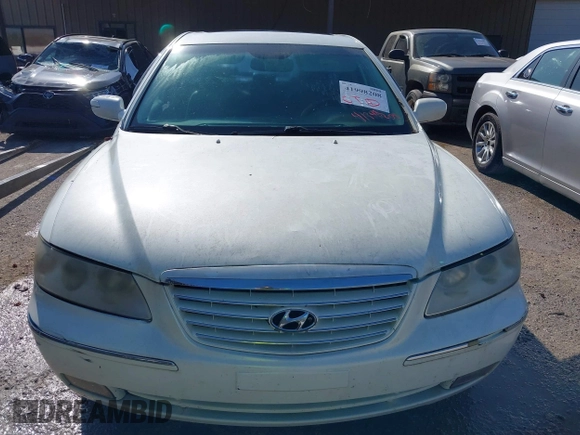 2006 Hyundai Azera SE with VIN KMHFC46F66A097045, listed as a IAAI auction lot 41998208 with 203,817 mi miles and . Bid and sale history available at DreamBid. Image 6.