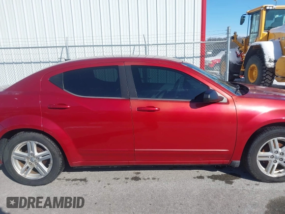 2008 Dodge Avenger SXT z VIN 1B3LC56K38N183131, wystawiony jako IAAI lot #41581124 z przebiegiem 209 686 mil mil oraz . Historia ofert i sprzedaży dostępna na DreamBid. Obrazek 13.