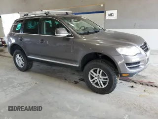 2009 Volkswagen Touareg VR6 z VIN WVGBE77L39D013877, wystawiony jako Copart lot #65572024 z przebiegiem 139 263 mil mil oraz Tytuł czysty. Historia ofert i sprzedaży dostępna na DreamBid. Obrazek 4.