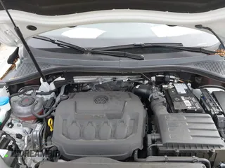 2024 Volkswagen Tiguan SE R-Line Black z VIN 3VVCB7AX7RM112446, wystawiony jako IAAI lot #41229232 z przebiegiem 6 685 mil mil oraz . Historia ofert i sprzedaży dostępna na DreamBid. Obrazek 10.