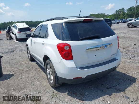 2013 Chevrolet Equinox LT z VIN 2GNALDEK7D1141324, wystawiony jako IAAI lot #42320490 z przebiegiem 158 523 mil mil oraz . Historia ofert i sprzedaży dostępna na DreamBid. Obrazek 3.