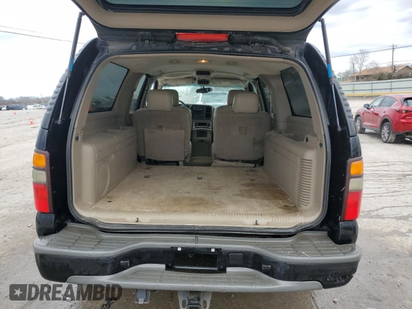 2005 Chevrolet Suburban Z71 with VIN 3GNFK16ZX5G111116, listed as a Copart auction lot 48506385 with 302,617 mi miles and Salvage title. Bid and sale history available at DreamBid. Image 6.