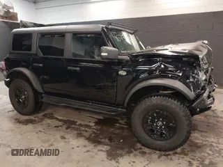 2024 Ford Bronco Wildtrak z VIN 1FMEE2BP3RLA09652, wystawiony jako IAAI lot #40731902 z przebiegiem 4806 mil mil oraz . Historia ofert i sprzedaży dostępna na DreamBid. Obrazek 1.
