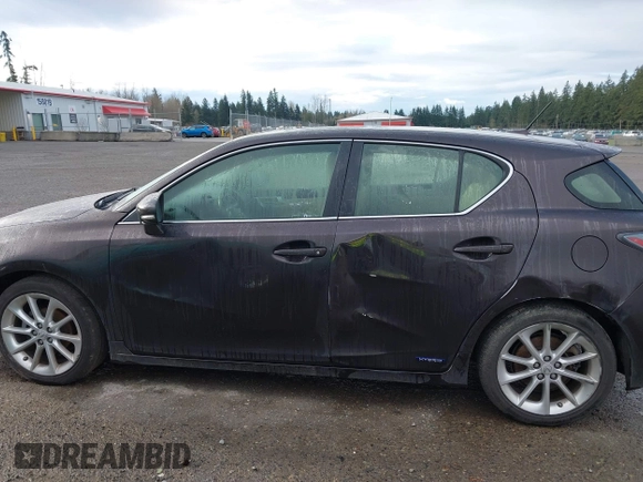 2013 Lexus CT 200h z VIN JTHKD5BH6D2134372, wystawiony jako IAAI lot #41882762 z przebiegiem 182 919 mil mil oraz . Historia ofert i sprzedaży dostępna na DreamBid. Obrazek 14.