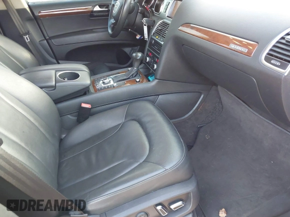 2013 Audi Q7 3.0T Premium Plus with VIN WA1LGAFE1DD008439, listed as a IAAI auction lot 41045973 with 100,868 mi miles. Bid and sale history available at carsss.com. Image 5.