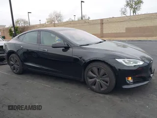 2020 Tesla Model S Long Range с VIN 5YJSA1E23LF390913, выставлен на аукционе IAAI как лот 42031044 с пробегом 93 403 миль миль и . История ставок и продаж доступна на DreamBid. Изображение 14.