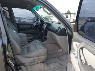 2005 Toyota Land Cruiser with VIN JTEHT05J852069392, listed as a IAAI auction lot 41450782 with 187,949 mi miles. Bid and sale history available at carsss.com. Image 5.