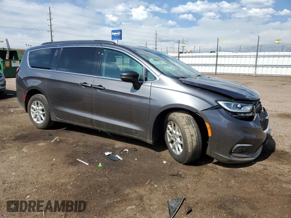 2022 Chrysler Pacifica Touring L with VIN 2C4RC1BG8NR158629, listed as a Copart auction lot 58541395 with 76,544 mi miles and Salvage title. Bid and sale history available at DreamBid. Image 4.