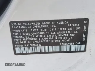 2012 Volkswagen Passat SE с VIN 1VWBP7A31CC085002, выставлен на аукционе IAAI как лот 42318915 с пробегом Не указан миль и . История ставок и продаж доступна на DreamBid. Изображение 9.