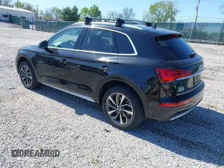 2021 Audi Q5 Premium Plus with VIN WA1BAAFY3M2023012, listed as a IAAI auction lot 41983076 with 71,249 mi miles. Bid and sale history available at carsss.com. Image 3.