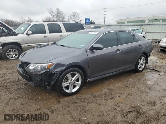 2014 Toyota Camry L with VIN 4T1BF1FK1EU322437, listed as a Copart auction lot 47747555 with 227,751 mi miles and Salvage Title. Bid and sale history available at carsss.com. Image 1.