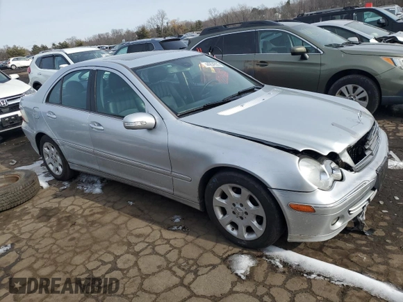 2006 Mercedes-Benz C 280 Luxury with VIN WDBRF92H06F784360, listed as a Copart auction lot 44264555 with Not Provided miles and Salvage Title. Bid and sale history available at DreamBid. Image 4.
