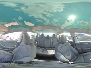 2025 Tesla Model 3 Long Range z VIN 5YJ3E1EB1SF962360, wystawiony jako Copart lot #54586115 z przebiegiem 391 mil mil oraz Szkoda całkowita • Salvage title. Historia ofert i sprzedaży dostępna na DreamBid. Obrazek 14.