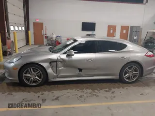 2012 Porsche Panamera S z VIN WP0AB2A71CL060068, wystawiony jako IAAI lot #42309742 z przebiegiem 93 334 mil mil oraz . Historia ofert i sprzedaży dostępna na DreamBid. Obrazek 14.