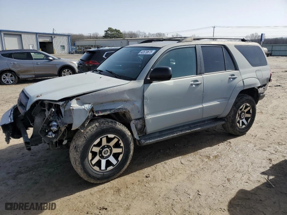 2004 Toyota 4Runner SR5 with VIN JTEZU14R248009876, listed as a Copart auction lot 43579675 with 215,995 mi miles and Clean Title. Bid and sale history available at carsss.com. Image 1.