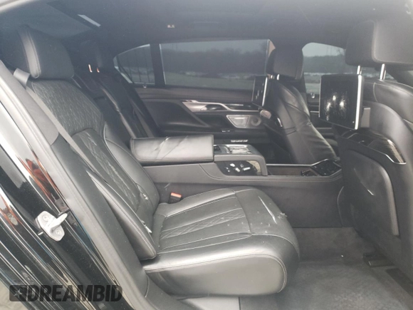 2018 BMW 7 Series 750i with VIN WBA7F0C51JGM22515, listed as a Copart auction lot 86486914 with 0 mi miles and Salvage Title. Bid and sale history available at carsss.com. Image 10.
