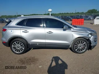 2016 Lincoln MKC Reserve z VIN 5LMCJ3C94GUJ24290, wystawiony jako IAAI lot #42264113 z przebiegiem 132 117 mil mil oraz . Historia ofert i sprzedaży dostępna na DreamBid. Obrazek 14.